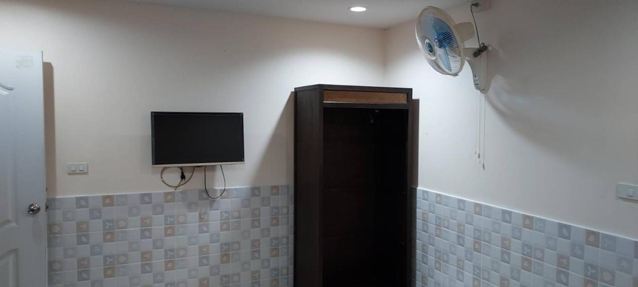 A.n. House Guest house *